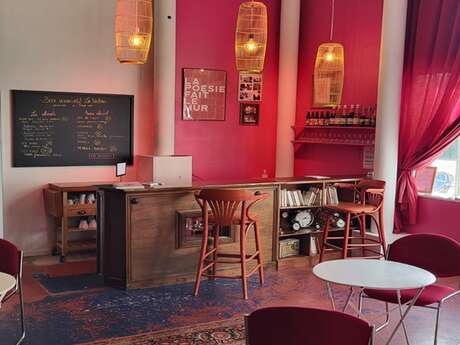 Le Café-Librairie de la Factorie