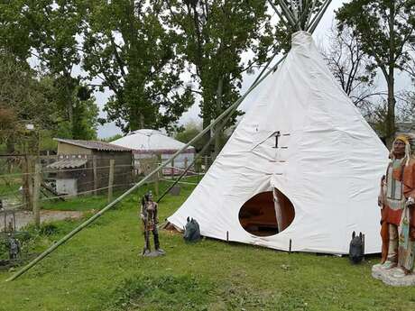 La Ferme de la Folie TIPI