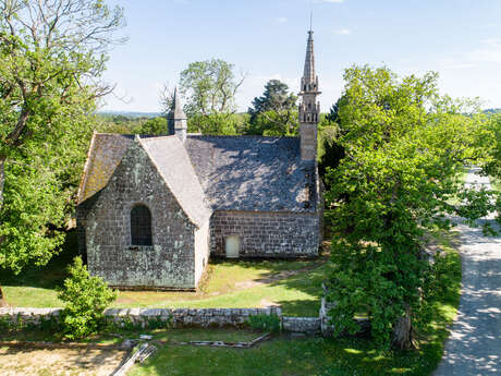 Chapelle et fontaine des Sept-Saints