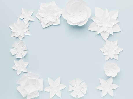 Rencontre et atelier papier découpé