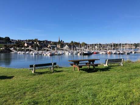 Aire du vieux pont de Tréguier