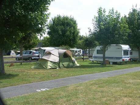 Camping Municipal Les Cours
