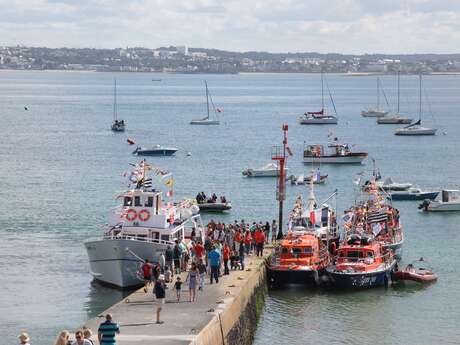 Pardon de Saint-Guénolé  - Fête de la mer