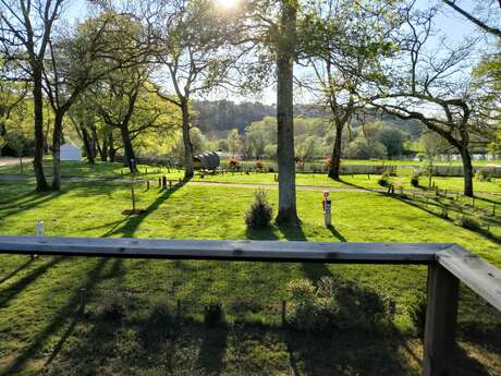 Camping de l'Ile aux Pies Bains-sur-Oust