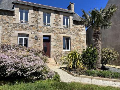 REF 325 - Maison 6 personnes vue mer