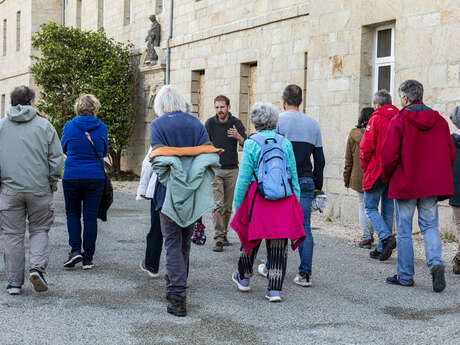 Visite guidée de la Petite Cité de Caractère®