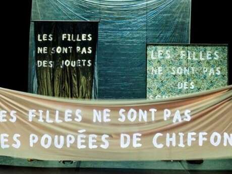 Théâtre Jeune public - Les filles ne sont pas des poupées de chiffon