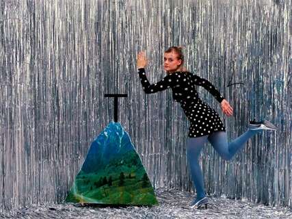 Performance artistique d'Aurélie Druart à Méandres