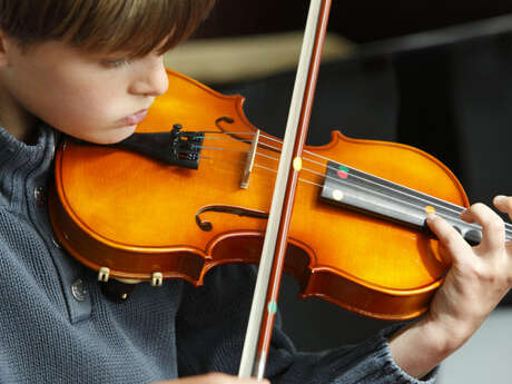 Moment musical du Conservatoire : violon et ensemble de cordes