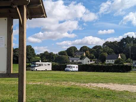 Aire de stationnement - Montertelot