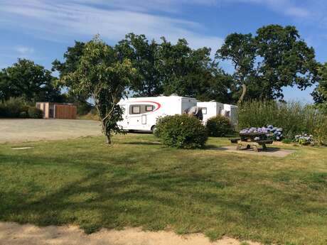 Aire du bourg de Plouaret