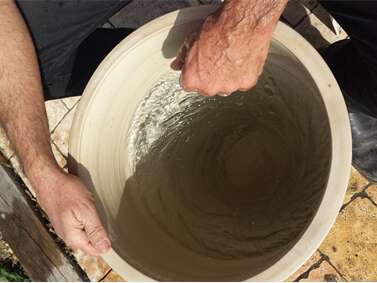 Atelier : fabrication d'une bouse de corne populaire