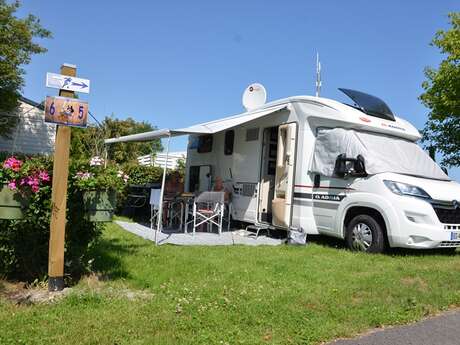 Aire de services du camping Teñzor de la Baie