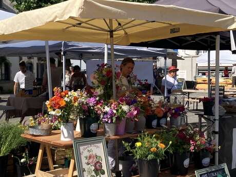 Marché bio, local et musical - Concerts du groupe Battements puis The Past Travellers