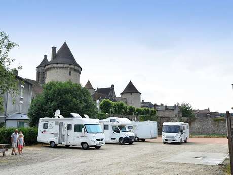 Aire d'accueil Camping-Cars de Bourganeuf