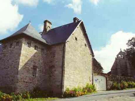 Village de Pallier et maison de notaires royaux