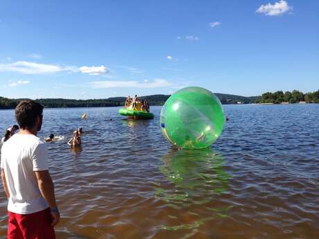 Aplouf : parc aqualudique et waterballs