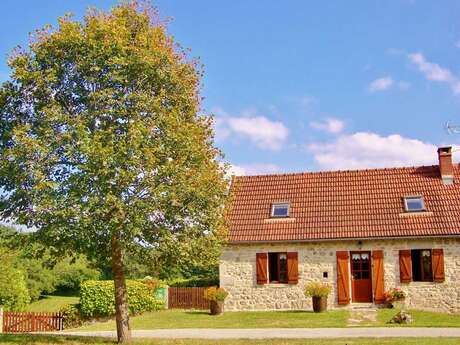 LA PETITE MAISON DE BUSSERETTE