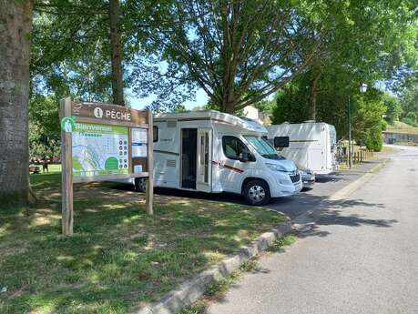 Aire d'accueil camping-car Rives du Vincou