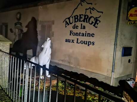 L'Auberge de la fontaine aux loups