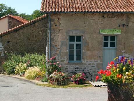 Montrol-Sénard, authentique village limousin