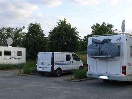 Aire d'accueil Camping-Cars