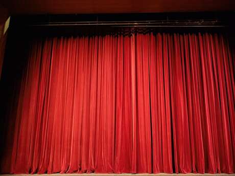 Spectacle théâtral : Champions... de l'inutile?