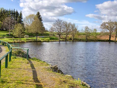 Aire de pique-nique - Etang de la papeterie