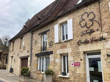 Auberge du Trèfle à 4 Feuilles Auberge du Trèfle à 4 Feuilles