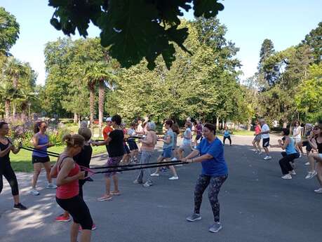 Cours de sport au Parc Mauresque : Circuit training