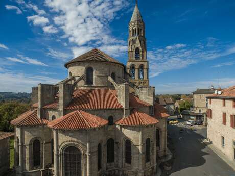 Visite guidée de la cité médiévale et la Collégiale avec l'association Connaissance et Sauvegarde de Saint-Léonard
