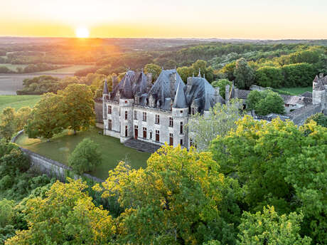 Château et Tour Michel de Montaigne