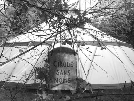 Agora Pôle national Cirque - (sans noms) [création] / Cirque sans noms