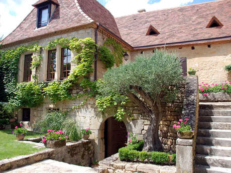 Le Village sur le Roc - Gite Le Presbytère