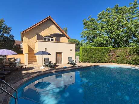Gîte Hugan avec piscine privée proche Sarlat