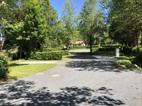 Aire d'accueil : Camping de mon village Pierre-Buffière