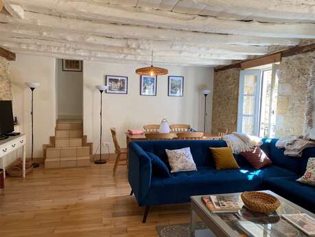 Maison Lou Panieraire dans le bourg de Beynac