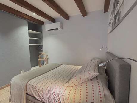 Stutio Le Petit Monas