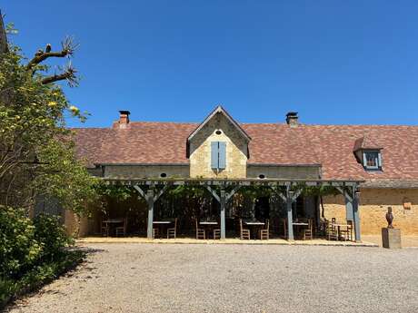 MAISON DUVERGER