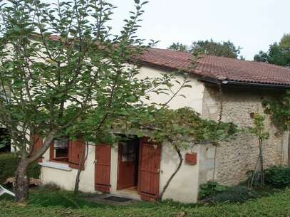 Petite maison à la campagne