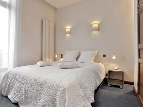 Les Suites du Thêatre 1/2