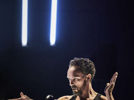 Agora Pôle National Cirque - Time to tell / Martin Palisse et David Gauchard