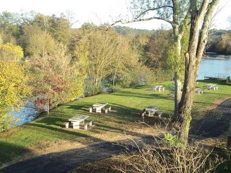 Aire de pique de la Base de loisirs