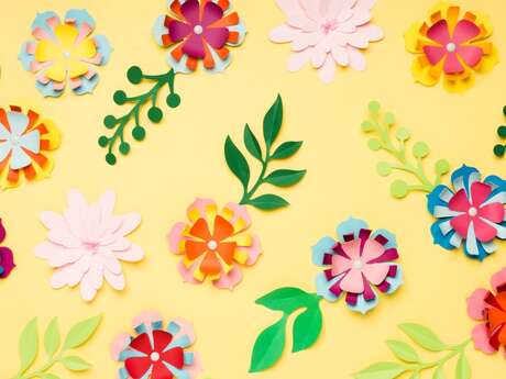 Atelier fleurs en origami