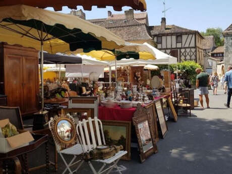 Foire aux antiquités et brocante