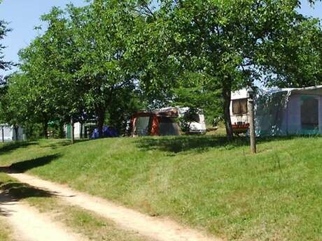 Camping à la ferme Borie de Bar