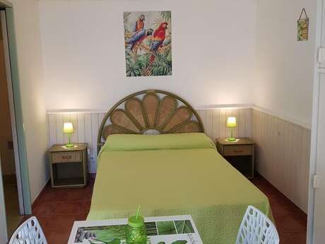Studio Côté Sud Vert avec piscine à  Sarlat