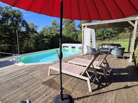 Les Combes avec piscine chauffée au nord Sarlat