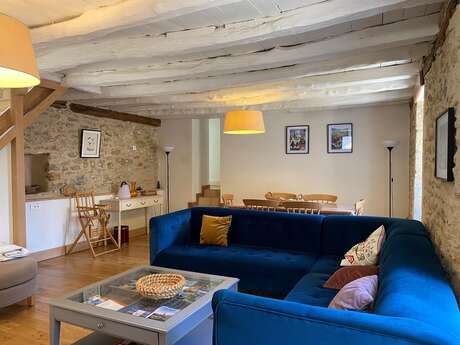 Maison Lou Panieraire dans le bourg de Beynac