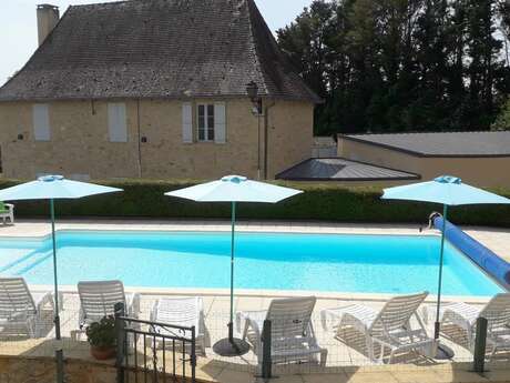 Maison Alexia piscine partagée proche de Sarlat